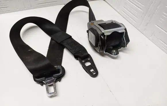 Audi A4 S4 B7 8E 8H Front seatbelt 8E0857705F