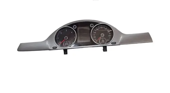 Volkswagen PASSAT B7 Speedometer (instrument cluster) 3AA920880C