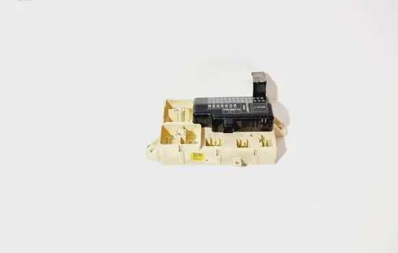 Jaguar S-Type Fuse module 4R8T14A067AB 4R8T14A067