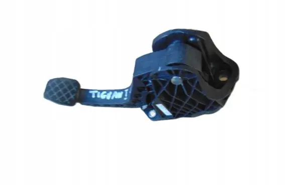 Volkswagen Tiguan Clutch pedal 3C1721059BF
