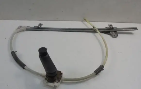 Iveco Daily 3rd gen Front door manual window regulator 