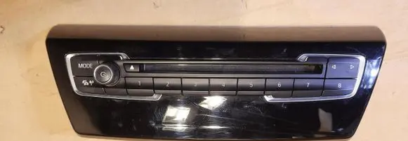 Head unit multimedia control