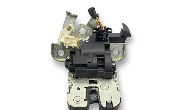 Audi A3 S3 A3 Sportback 8P Tailgate/trunk/boot lock/catch/latch 16B09