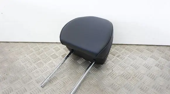 Hyundai Tucson IV NX4 Front seat headrest 