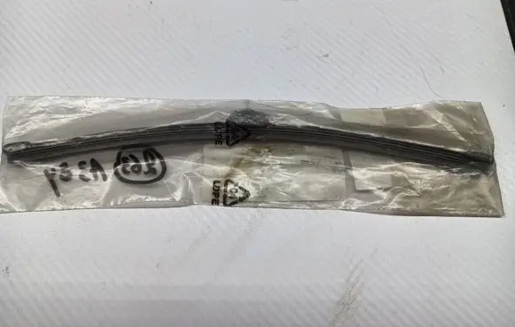 Audi A3 8Y Rear wiper blade 8Y4955425