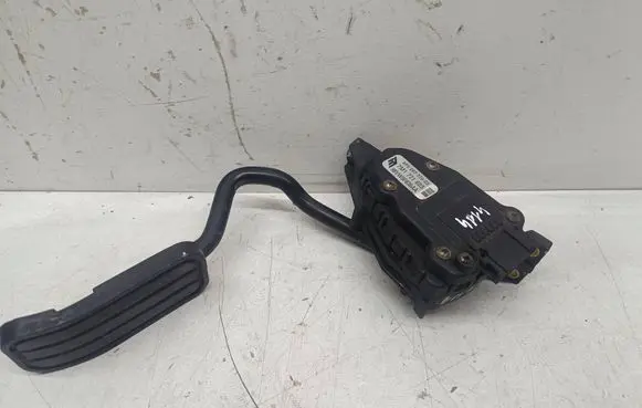 Ford Galaxy Accelerator throttle pedal 7M1721603 6PV00777003 98VW9F836AA
