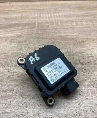 Audi A6 Allroad C5 Air flap motor/actuator 4B1820511L 0132801170