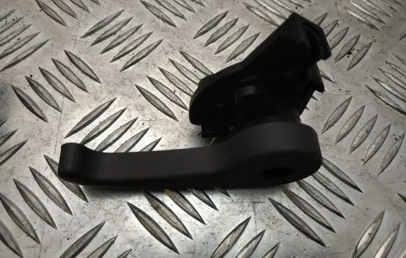 Hyundai Santa Fe Engine bonnet (hood) release handle