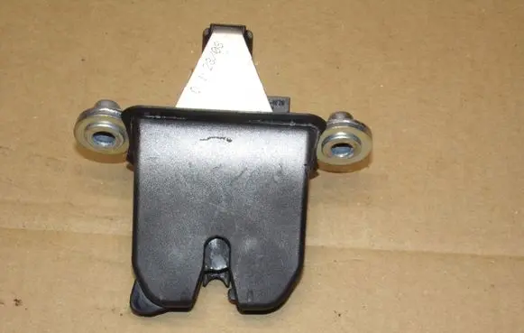 Skoda Octavia Mk2 (1Z) Tailgate/trunk/boot lock/catch/latch DA20298a
