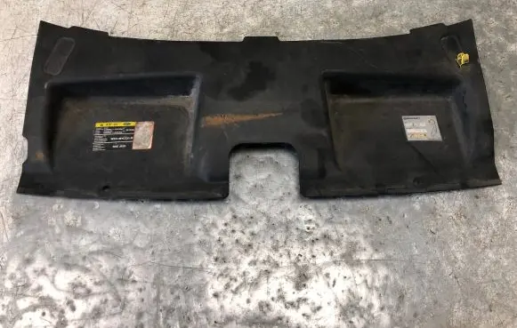 Engine bonnet/hood lock trim molding