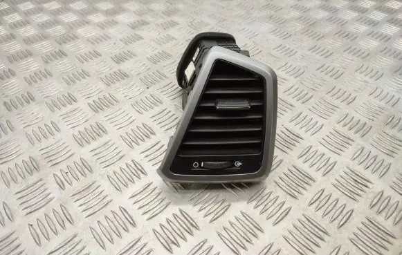 Hyundai Tucson TL Dashboard side air vent grill/cover trim 97490D7000
