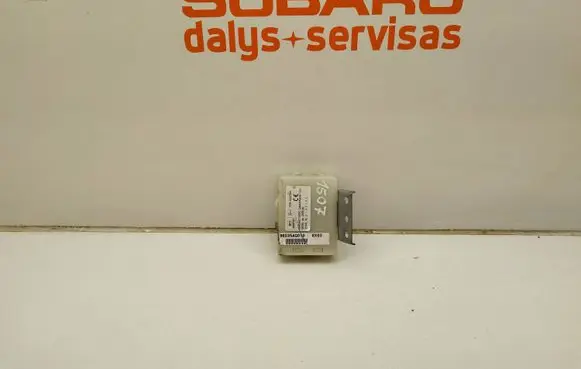 Subaru Outback Door central lock control unit/module 88035AG010