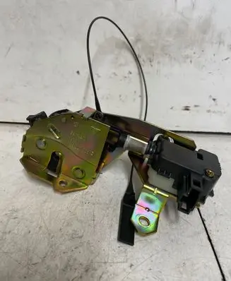 Volkswagen Touareg I Tailgate/trunk/boot lock/catch/latch 7L0827506D