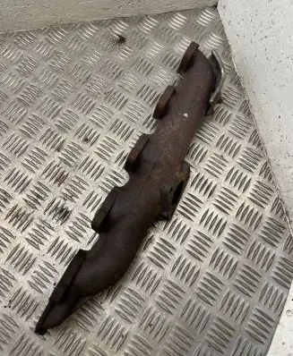 Jeep Grand Cherokee (WJ) Exhaust manifold