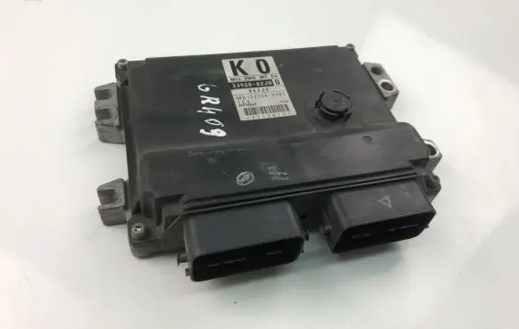 Suzuki Swift I Engine control unit/module ECU 3392062J0
