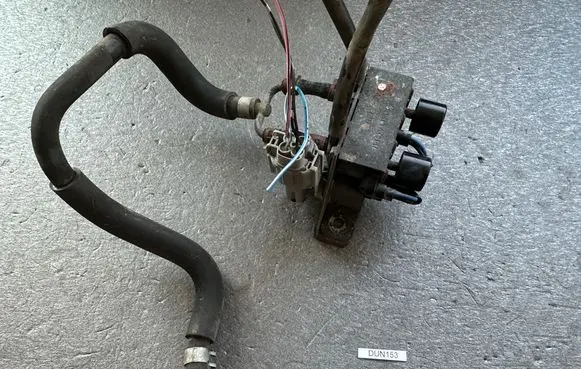 Nissan Patrol Y61 Vacuum valve 31940VB300 AESE12818