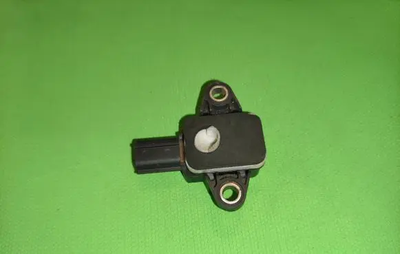 Audi A4 S4 B6 8E 8H Airbag deployment crash/impact sensor 8P0955557