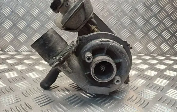 Volvo V50 Turbo 9654931780