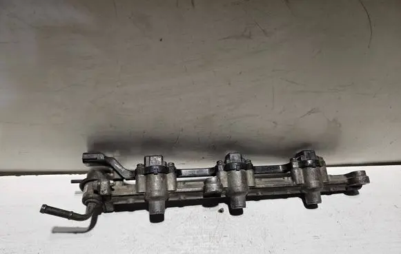 Mazda 626 Fuel main line pipe 1970200020