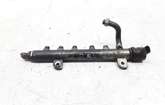 Opel Zafira B Fuel main line pipe 0445214056