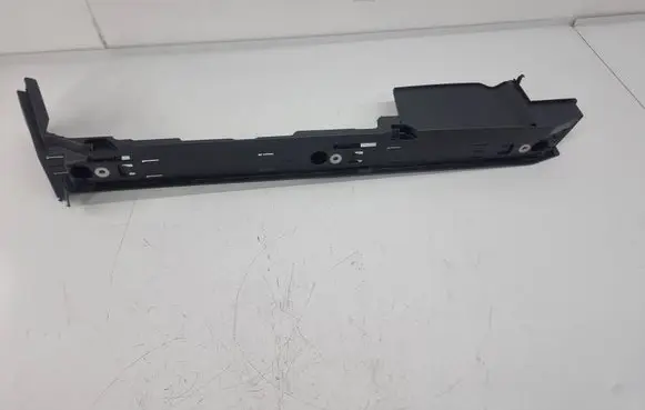 Porsche Cayenne (9Y0 9Y3) Other trunk/boot trim element 9y0858831