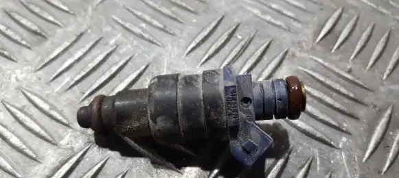 Renault Megane I Fuel injector 866313