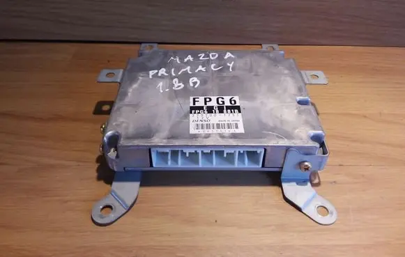 Mazda Premacy Engine control unit/module 2797001751 FPG618881B