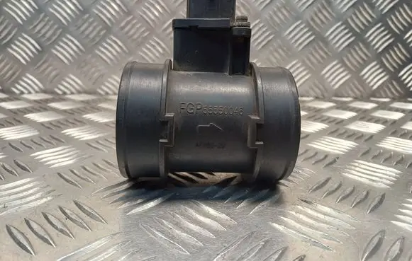 Opel Zafira B Mass air flow meter 55350046
