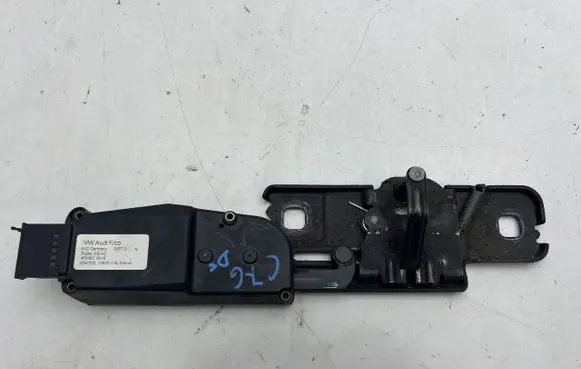 Audi Q2 - Parking PDC sensor speaker 4F9827383E