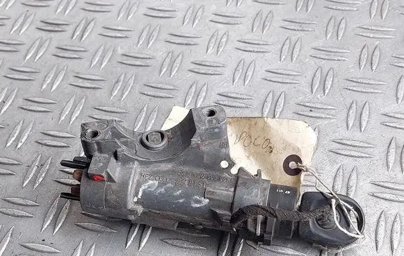 Volkswagen Polo Ignition lock 4B0905851C 4b0905849