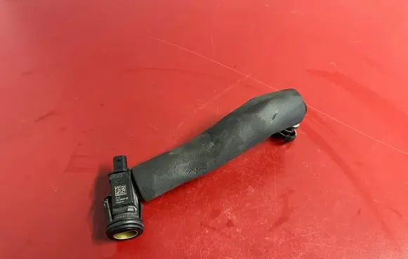 Breather/breather pipe/hose