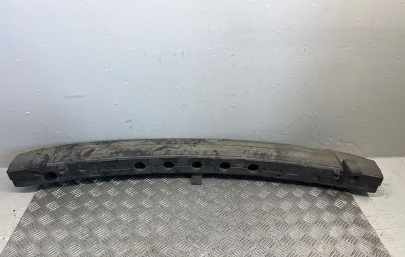 Nissan Juke I F15 Front bumper foam support bar 620901KA1A