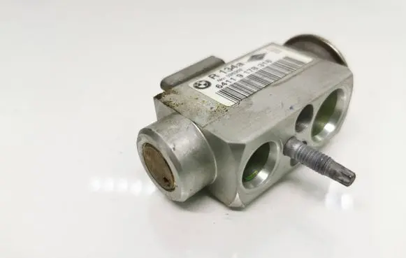 BMW 5 E60 E61 Air conditioning (A/C) expansion valve 9178316 64119178316