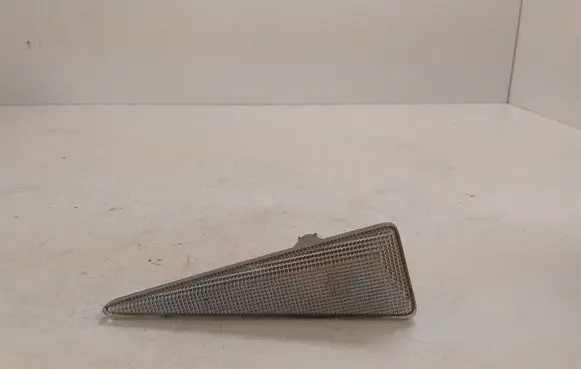 Renault Megane II Front fender indicator light 8200633416