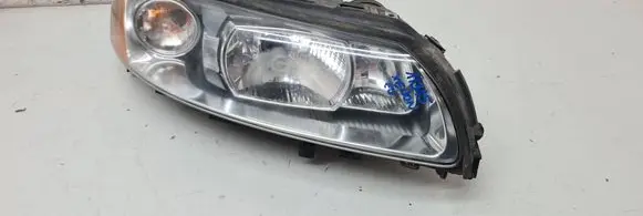 Volvo V70 Headlight/headlamp 30784250 89901007 P2004V70AD