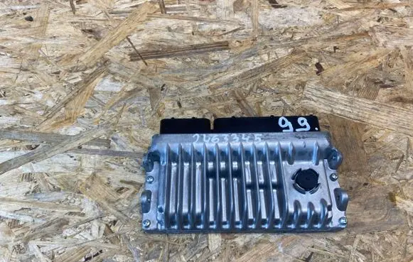 Lexus GS 250 350 300H 450H Engine control unit/module 896613AA40