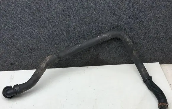 Peugeot 308 Engine coolant pipe/hose NSC282890