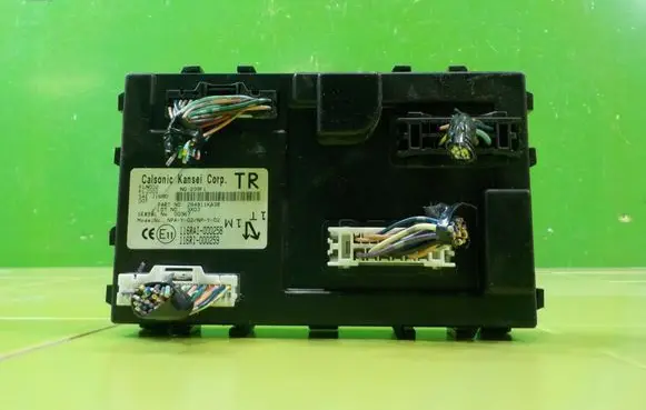 Nissan Juke I F15 Central body control module 116RAI000258