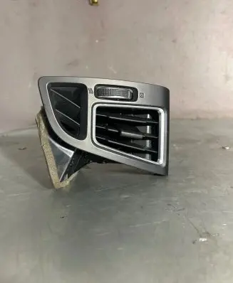 Ford Kuga II Dashboard side air vent grill/cover trim C344MCA 2647281 F1TBR018B08ABW