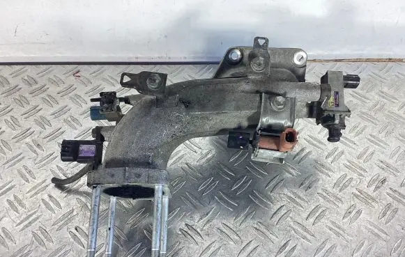 Mercedes-Benz Sprinter W901 W902 W903 W904 Intake manifold 2581933010 1397000790 8942120210