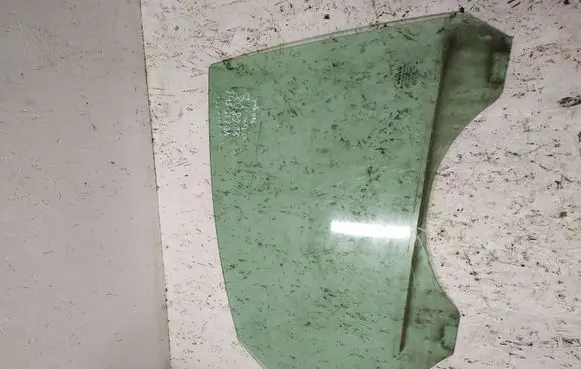 Volvo S40 Rear door window glass