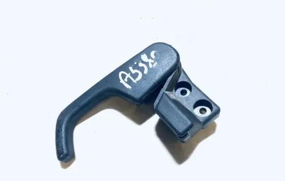 Volkswagen PASSAT B5 Engine bonnet (hood) release handle 3a1823533