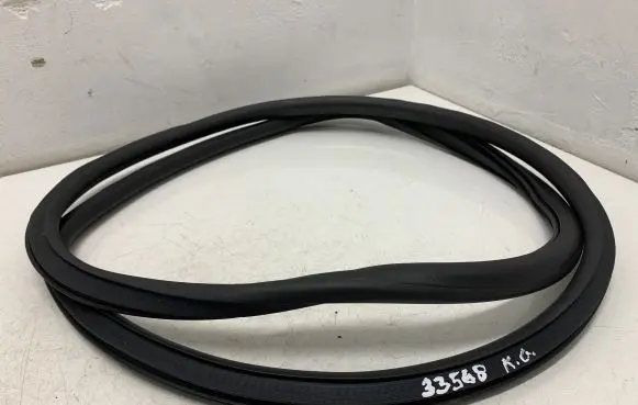 Opel Crossland X Rear door rubber seal (on body) 