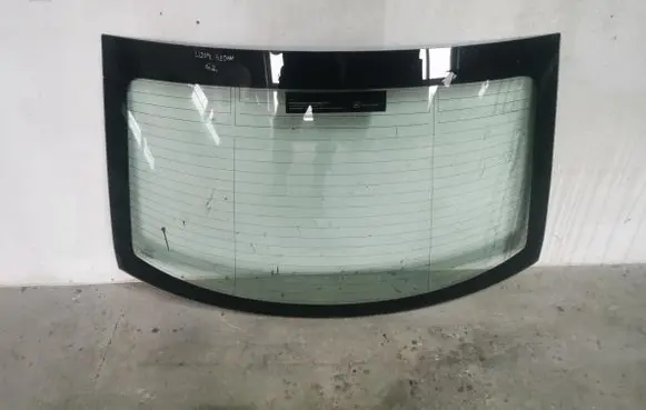 Mercedes-Benz C W204 Rear side window 