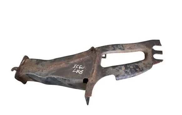 Volvo XC60 Radiator mount bracket 