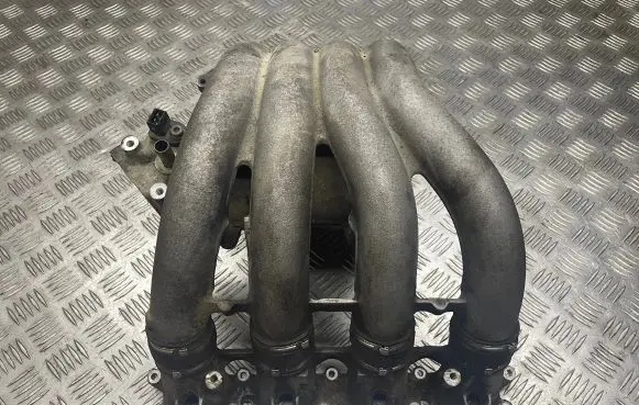Audi A4 S4 B5 8D Intake manifold 058133206D 058133216 0581332058