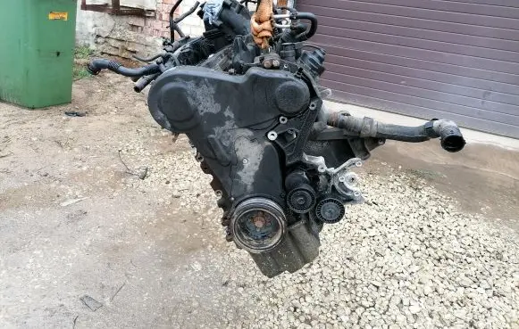 Volkswagen Transporter - Caravelle T5 Engine CAA CAAC