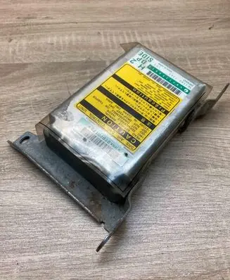 Subaru Forester SF Airbag control unit/module 98221FC020 1523001340