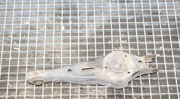 Hyundai Santa Fe Rear upper control arm/wishbone