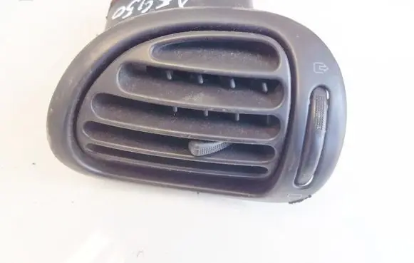Peugeot 206 Dash center air vent grill 9632184377